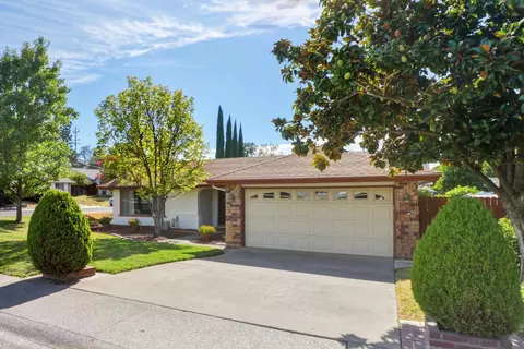 Exterior - 4631 Oakbough Way, Carmichael, CA 95608 photo 12 of 14