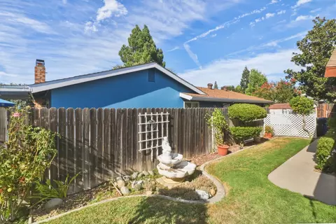 Exterior - 4631 Oakbough Way, Carmichael, CA 95608 photo 11 of 14