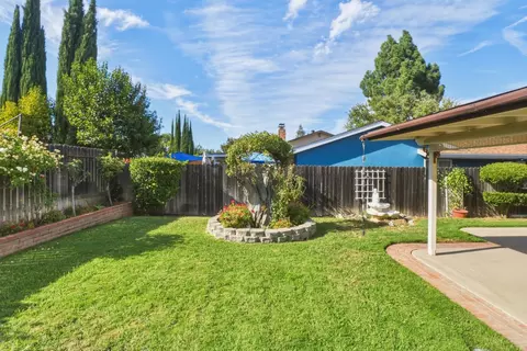 Exterior - 4631 Oakbough Way, Carmichael, CA 95608 photo 10 of 14