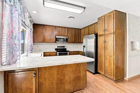 Kitchen - 4631 Oakbough Way, Carmichael, CA 95608 photo 2 of 4