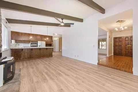 Living - 975 Sand Bar Cir, Carmichael, CA 95608 photo 9 of 10