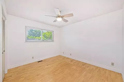 Bedroom - 975 Sand Bar Cir, Carmichael, CA 95608 photo 2 of 11