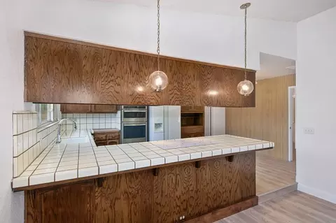 Kitchen - 975 Sand Bar Cir, Carmichael, CA 95608 photo 7 of 7