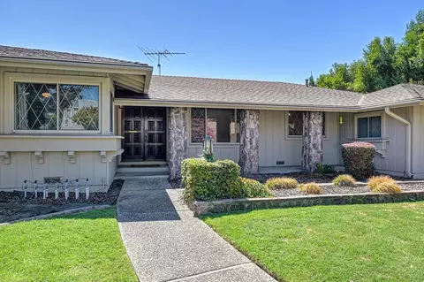 Exterior - 975 Sand Bar Cir, Carmichael, CA 95608 photo 7 of 16