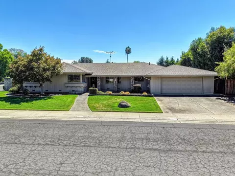 Exterior - 975 Sand Bar Cir, Carmichael, CA 95608 photo 2 of 16