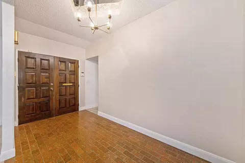 Entry Way - 975 Sand Bar Cir, Carmichael, CA 95608 photo 3 of 3