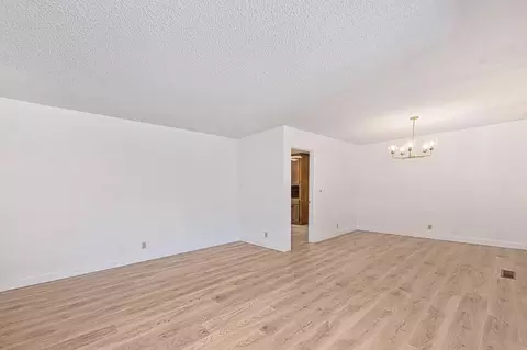 Living - 975 Sand Bar Cir, Carmichael, CA 95608 photo 2 of 10