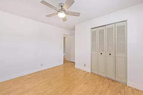 Bedroom - 975 Sand Bar Cir, Carmichael, CA 95608 photo 3 of 11