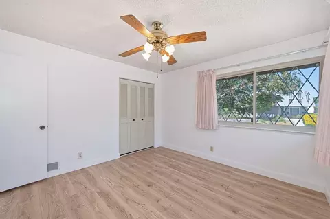 Bedroom - 975 Sand Bar Cir, Carmichael, CA 95608 photo 7 of 11