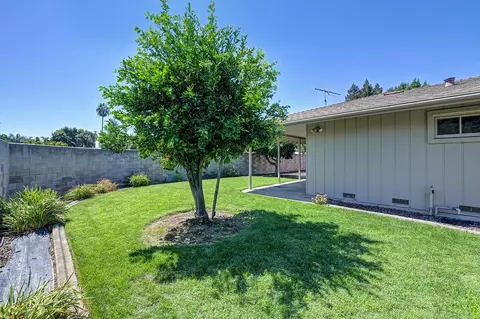Exterior - 975 Sand Bar Cir, Carmichael, CA 95608 photo 11 of 16