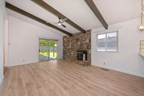 Living - 975 Sand Bar Cir, Carmichael, CA 95608 photo 6 of 10