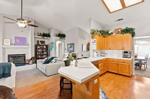 Kitchen - 3363 Cambria Ave, Madera, CA 93637 photo 2 of 2