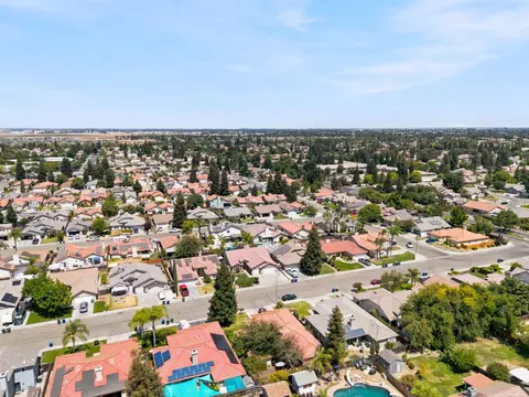 View/Area - 3363 Cambria Ave, Madera, CA 93637 photo 5 of 7