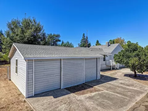 2882 E Center St, Acampo, CA 95220 photo 38