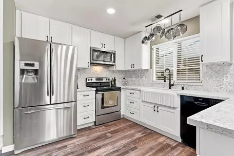 Kitchen - 1109 Peek Ave, Modesto, CA 95358 photo 3 of 4