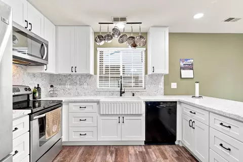 Kitchen - 1109 Peek Ave, Modesto, CA 95358 photo 1 of 4