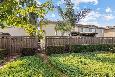 Exterior - 3620 Landmark Cir, Modesto, CA 95356 photo 9 of 10