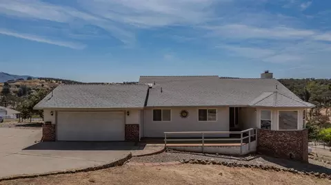 3326 Barde Rd, Valley Springs, CA 95252