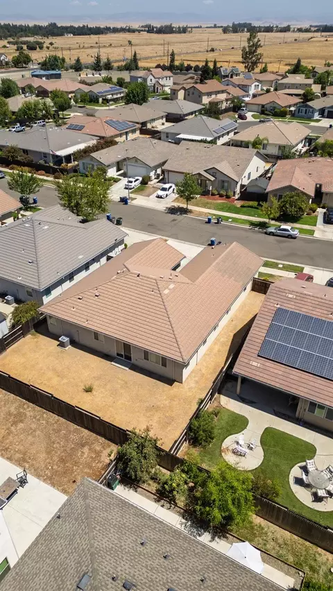 View/Area - 4869 Langley Way, Merced, CA 95348 photo 3 of 9