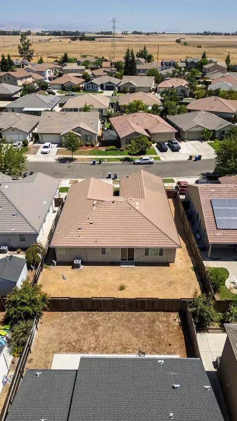 View/Area - 4869 Langley Way, Merced, CA 95348 photo 2 of 9