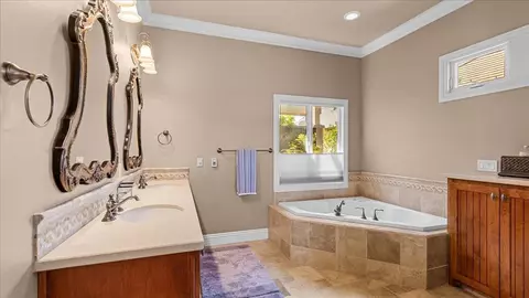 Bath - 2491 Oak Creek Dr #14, Copperopolis, CA 95228 photo 5 of 9
