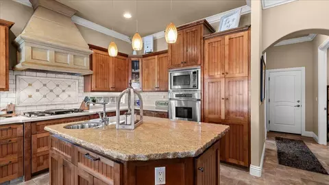 Kitchen - 2491 Oak Creek Dr #14, Copperopolis, CA 95228 photo 9 of 9