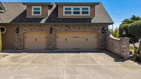 Exterior - 2491 Oak Creek Dr #14, Copperopolis, CA 95228 photo 4 of 13