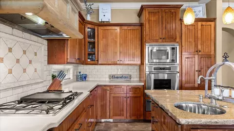 Kitchen - 2491 Oak Creek Dr #14, Copperopolis, CA 95228 photo 7 of 9
