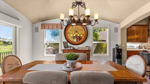 Dining - 2491 Oak Creek Dr #14, Copperopolis, CA 95228 photo 3 of 5
