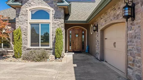 Exterior - 2491 Oak Creek Dr #14, Copperopolis, CA 95228 photo 5 of 13