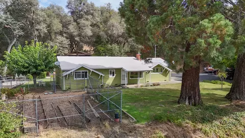 Exterior - 7349 Green Valley Rd, Placerville, CA 95667 photo 7 of 16