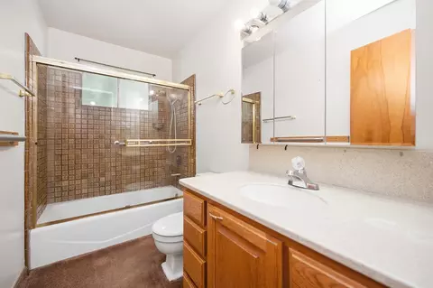 Bath - 7349 Green Valley Rd, Placerville, CA 95667 photo 1 of 3