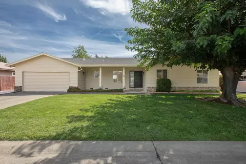 1196 Kimberly Dr, Yuba City, CA 95993