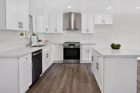 1196 Kimberly Dr, Yuba City, CA 95993