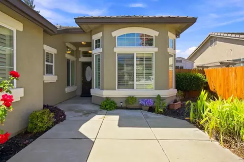 Exterior - 1738 Matterhorn St, Manteca, CA 95337 photo 2 of 6