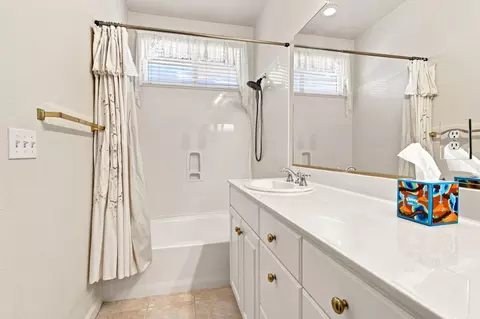 Bath - 1738 Matterhorn St, Manteca, CA 95337 photo 2 of 2