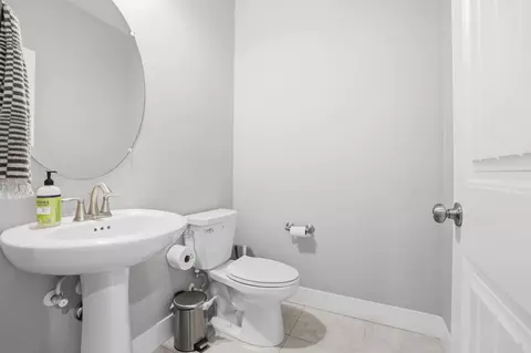 Bath - 1652 Cady Ln, Ripon, CA 95366 photo 1 of 6