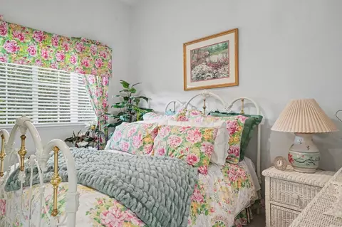 Bedroom - 1031 Shoreline Dr #12, Copperopolis, CA 95228 photo 2 of 6
