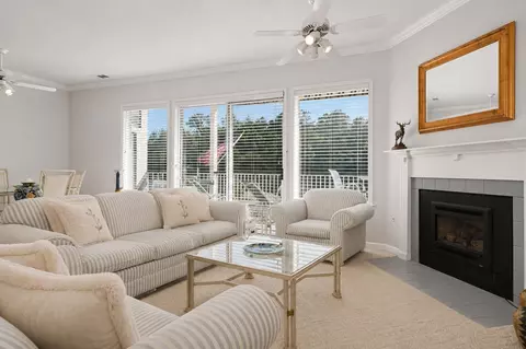 Living - 1031 Shoreline Dr #12, Copperopolis, CA 95228 photo 1 of 6