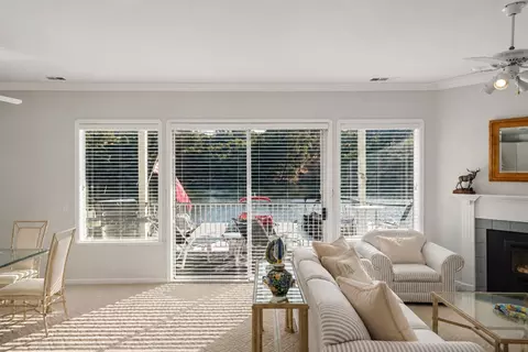 Living - 1031 Shoreline Dr #12, Copperopolis, CA 95228 photo 6 of 6
