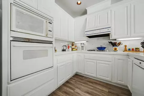 Kitchen - 1031 Shoreline Dr #12, Copperopolis, CA 95228 photo 6 of 9