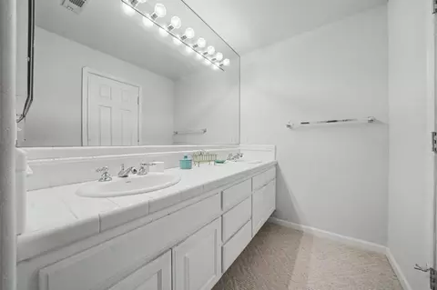 Bath - 1031 Shoreline Dr #12, Copperopolis, CA 95228 photo 3 of 4