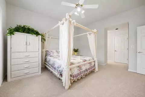 Bedroom - 1031 Shoreline Dr #12, Copperopolis, CA 95228 photo 6 of 6
