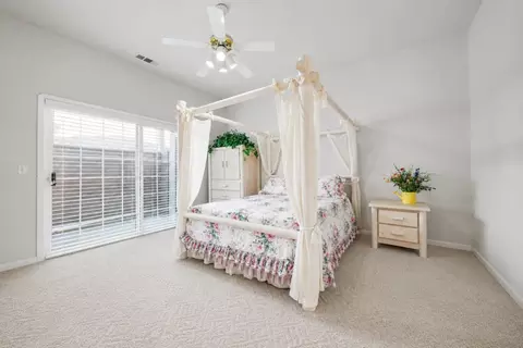 Bedroom - 1031 Shoreline Dr #12, Copperopolis, CA 95228 photo 5 of 6