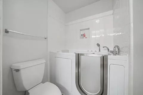 Bath - 1031 Shoreline Dr #12, Copperopolis, CA 95228 photo 4 of 4