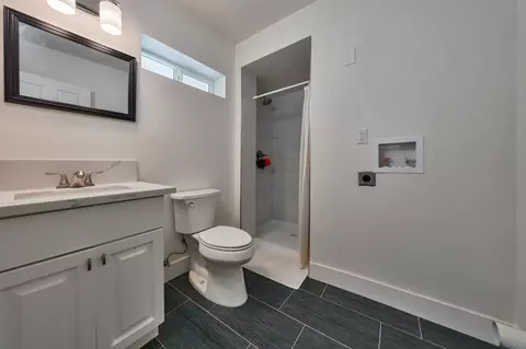 Bath - 2520 Mission Ave, Carmichael, CA 95608 photo 5 of 6