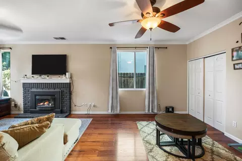 Living - 2751 Tejon St, Lodi, CA 95242 photo 1 of 2