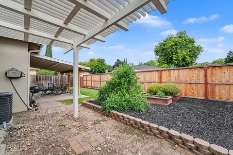Exterior - 2837 Levon Ave, Modesto, CA 95350 photo 9 of 9