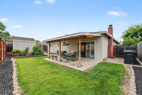 Exterior - 2837 Levon Ave, Modesto, CA 95350 photo 7 of 9