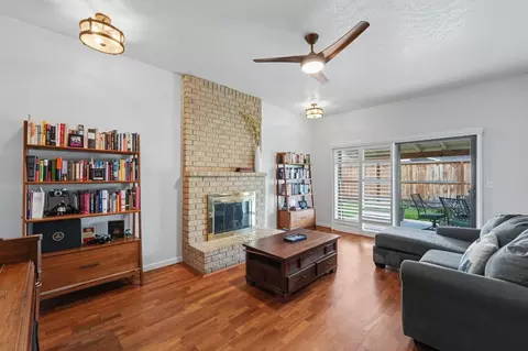 Living - 2837 Levon Ave, Modesto, CA 95350 photo 3 of 6
